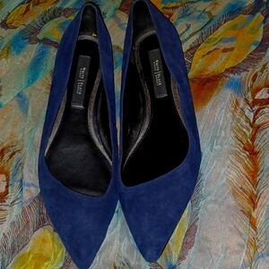 GUC WHBL Navy Suede Flats 8M